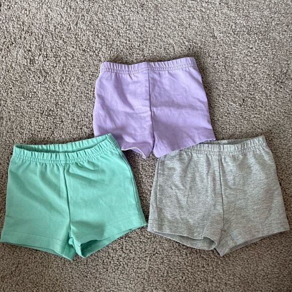 Carters 3M baby girls shorts blue gray purple. Comes with three total shorts NWT - Picture 1 of 4